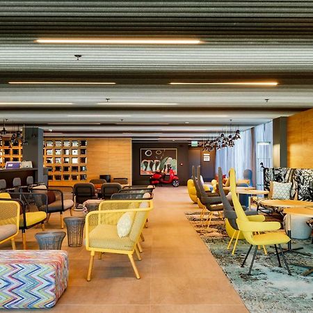 Radius Hotel Tbilisi Buitenkant foto