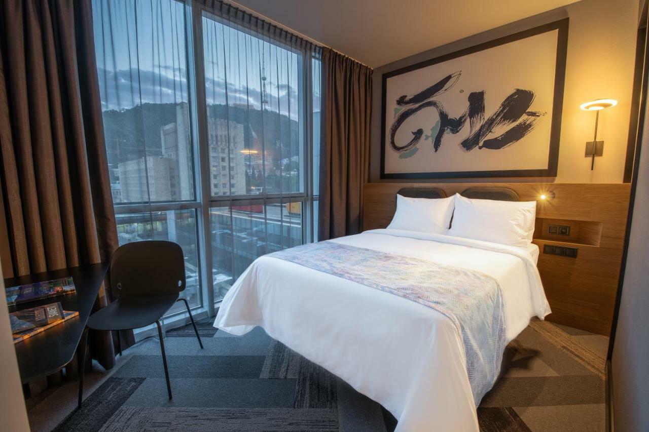 Radius Hotel Tbilisi Buitenkant foto